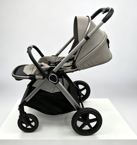 Poussette de luxe multifonction 4-en-1 avec nacelle, berceau et siège auto – Vente en gros, personnalisation disponible - Product Image 3