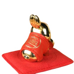 Funda de Cuero Creativa con Diseño de Conejo del Año Nuevo, Cubierta Protectora Simple y Bonita con Diseño del Conejo del Zodiaco, Decoración Dorada para Tienda 2023 - Product Image 5