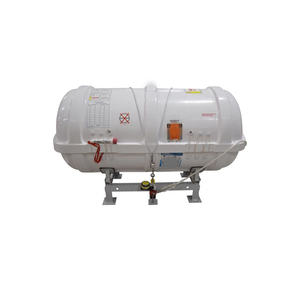 Radeau de sauvetage offshore avec poches de lest et unité de déclenchement hydrostatique (HRU) pour un déploiement automatique en haute mer - Product Image 1