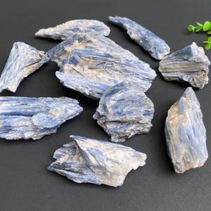 <span class=keywords><strong>Cyanite</strong></span> de pierres précieuses brutes naturelles Kyanite Spécimen minéral Kyanite bleue brute - Product Image 6
