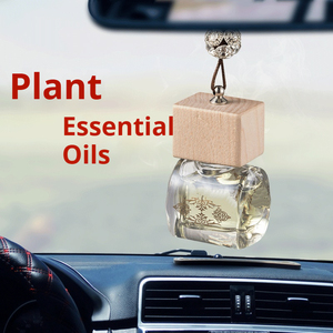 Venta al por mayor personalizado Mini ambientador madera fragante líquido coche eliminación de olores esencial aromaterapia coche suspensión fragancia personalizada - Product Image 5