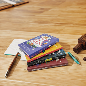 Romanzo di lusso libro con lamina antipolvere con bordi spruzzati stampa di libri con copertina rigida personalizzata - Product Image 2