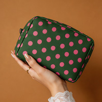Sac cosmétique personnalisé avec logo GWP, sac en polyester, cadeau promotionnel d'entreprise, sac de maquillage pour salon professionnel, vente en gros