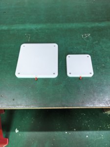 Antena RFID UHF de 5.5dBi, 865-868/920-925MHz, Polarización Circular, IP67, Impermeable, para Lector RFID - Product Image 3