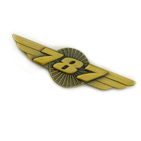 Badge métallique volant personnalisé, épinglette en émail, broche tendance avec logo sur mesure pour événements et cadeaux, émail de haute qualité