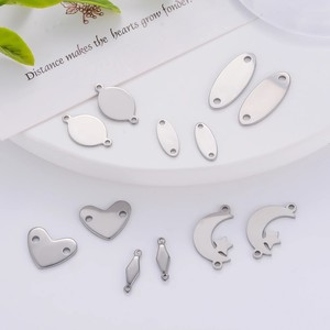 Customized Zinc Alloy Bright Silver Nickel Plated Engraved Brand Logo <strong>Metal</strong> Bag Label with Hole Design for Clothing - Product Image 6