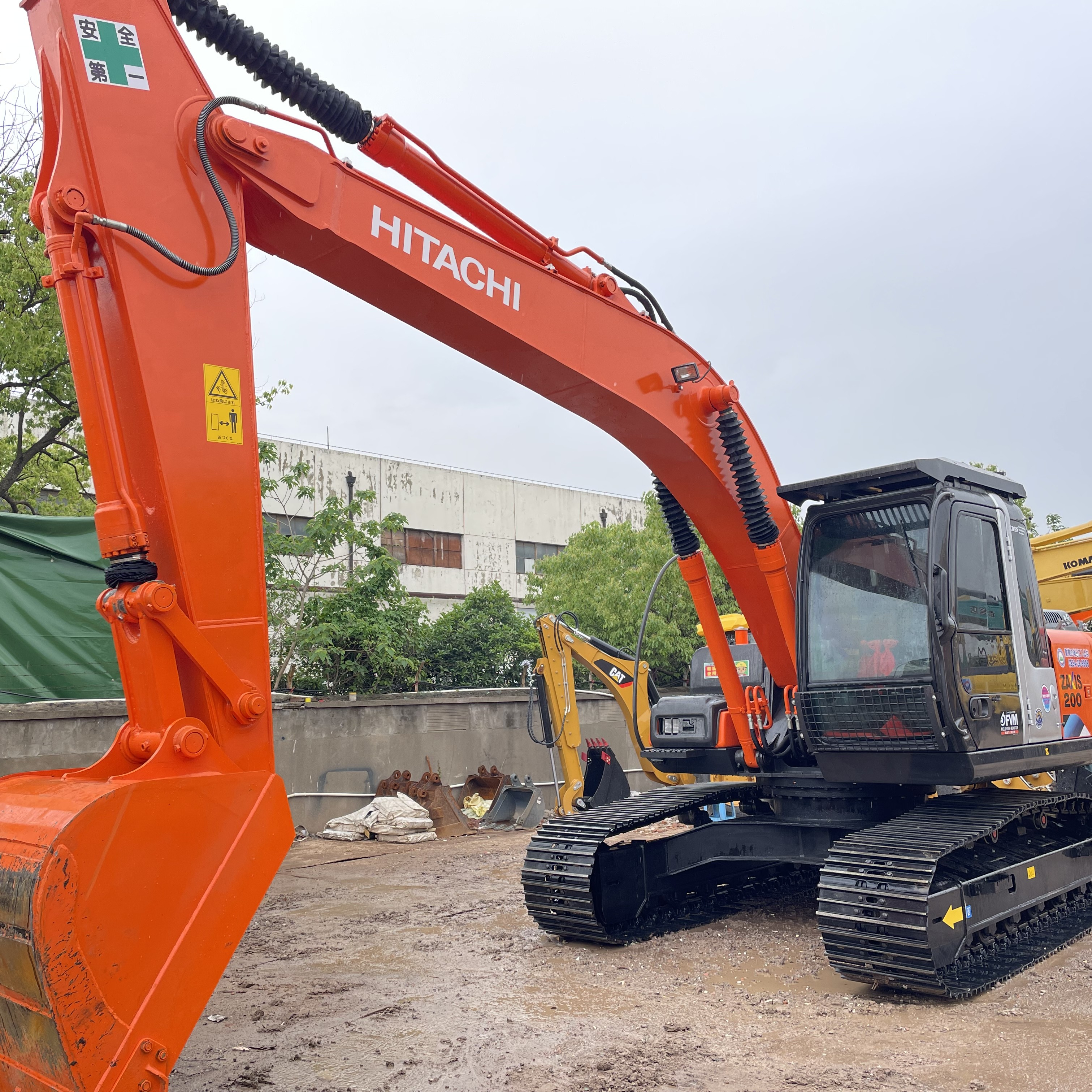 ZX200 ZX200-3 ヨーク ZX200 ZX225US HITACHI 日立 建設機械 中古
