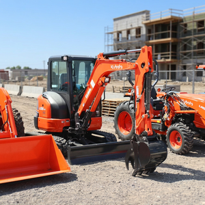 Excavatrice sur chenilles d'occasion U35-4, modèle 2022, poids opérationnel de 3 tonnes, capacité de la benne de 0,2 m³, moteur et pompe hydraulique inclus, à vendre - Product Image 3