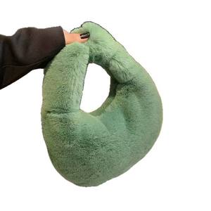 Bolso de Hombro de Felpa Tipo Dumpling, Vertical, Cuadrado, con Asa Única y Cierre Magnético, Portátil, para Mujer, para Uso Diario, Otoño 2024 - Product Image 5