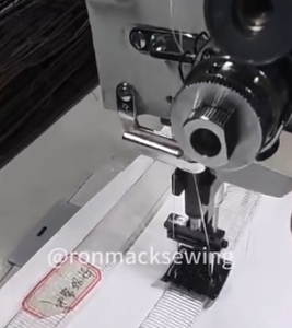 จักรเย็บผ้าอุตสาหกรรม RONMACK รุ่น RM-4420L-18 แบบเตียงราบ ระบบล็อคตะเข็บ มอเตอร์แบบแมนนวล ขนาด 457 มม. ระบบป้อนผ้าสามชั้น เข็มคู่ แขนยาว รุ่นใหม่ - Product Image 3