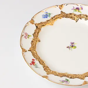 Platos de cerámica con relieve dorado Vintage, juego de platos de cena de porcelana para postre, Hotel, restaurante, bandeja para aperitivos