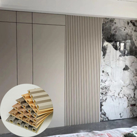 Panneau mural intérieur ignifuge et imperméable en WPC avec design cannelé, utilisation hôtelière, décoration en bois