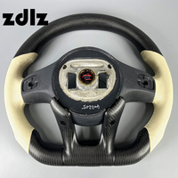 Volant en cuir perforé personnalisé avec LED et fibre de carbone pour Mercedes Benz W204 W205 W206 W21 C63 W211 W212 W213 W221 W463