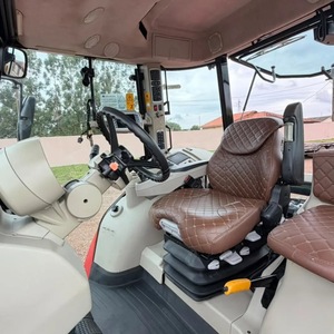 Tracteur agricole à roues 4x4 Massey Ferguson 7725 230 CV avec transmission par engrenages, rouge - Product Image 4