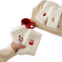 Chaussettes de Noël mignonnes à motif de dessin animé pour femmes, automne/hiver, en fourrure de vison blanche, épaisses et chaudes, paire parfaite pour les fêtes, coffret cadeau