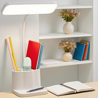 Lampe de bureau LED personnalisée en gros avec porte-stylo, rechargeable, pour dortoir, chambre à coucher, veilleuse, lecture et étude au bureau