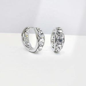 Precio al por mayor: Pendientes de aro gruesos de plata 925 estilo hip hop, modernos y delicados para mujer, con circonita de lujo y oro de 14k, estilo occidental. - Product Image 4