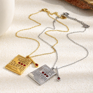 Gioielli Personalizzati, Collana con Ciondolo a Forma di Pacchetto di Sigarette 'Lacrime dal Cielo' in Acciaio Inossidabile Placcato Oro 18K - Product Image 4