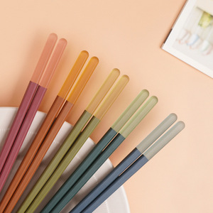 Palillos de aleación Ice Mist, 5 pares, color completo, resistentes a altas temperaturas, antideslizantes, cubiertos para el hogar - Product Image 1
