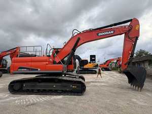 Excavatrice sur chenilles Doosan DX225 d'origine coréenne de 22 tonnes, modèle 2024, d'occasion, excellent état, 1 an de service après-vente, prix réduit - Product Image 3
