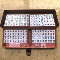 Vente en gros usine de Mahjong taïwanais en acrylique gelée, 144 + 4 tuiles avec inscriptions anglaises, tuiles gelée glacée pour le Moyen-Orient