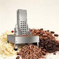 Machine automatique de flocage de chocolat à serrage de matériaux précis pour la production de desserts en petites séries sans surveillance