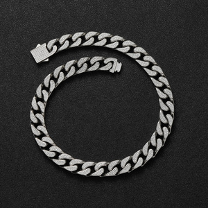 สร้อยคอฮิปฮอปสไตล์คิวบาสำหรับผู้ชาย ประดับเพชรซิร์คอน สร้อยคอแฟชั่นทันสมัย ตัวล็อคแบบสปริง สร้อยคอสแตนเลส แทนจิง - Product Image 3