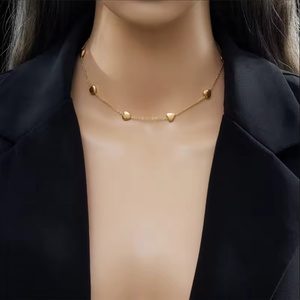 Colliers minimalistes personnalisables anti-ternissement, plaqués or 18 carats, en acier inoxydable, avec pendentif cœur pour couple, bijoux pour femmes - Product Image 2