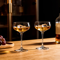 Verres à cocktail larges rétro élégants faits à la main avec logo personnalisé, réutilisables pour les fêtes et les mariages