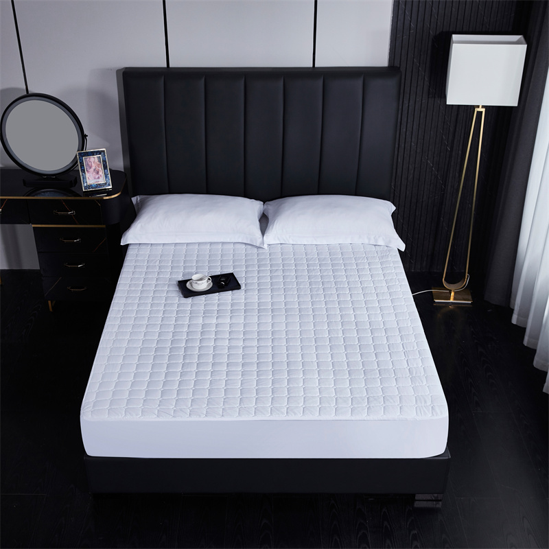 Hot Sale Customized Waterproof Eco-Friendly Breathable Mattress Cover Quilting Design for Deep Pockets Plain Style Bed Mat