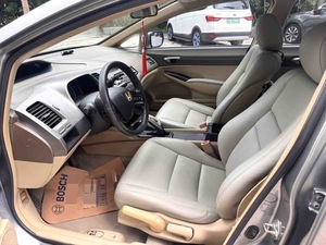 <span class=keywords><strong>Honda</strong></span> <span class=keywords><strong>Civic</strong></span> <span class=keywords><strong>1.8</strong></span> EXi 2008 Edizione Commemorativa 5° Anniversario, Berlina Automatica Usata, Motore a Benzina, Condizioni Premium - Product Image 6