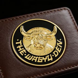 Moneda Conmemorativa Personalizada Bañada en Oro con Relieve <span class=keywords><strong>de</strong></span> Toro, Esmalte Bicolor, Borde Metálico Minimalista, para Viajes y Aniversarios - Product Image 2