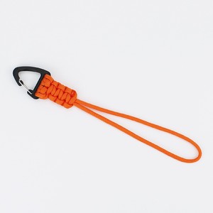 Porte-clés avec cordon de parachute haute résistance, boucle triangulaire, sac à dos d'autodéfense, porte-clés en métal durable, 1 pièce - Product Image 3