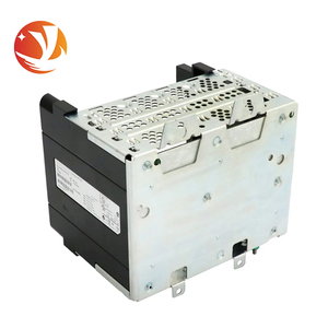 Controlador Lógico Programable (PLC) Allen-Bradley 1756-A4 1756A4 Original, Nuevo, en Chasis de Ranura - Product Image 2