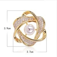 Gesper Syal Mutiara Berbentuk Bunga dengan Rhinestone Grosir Bros Pin Serbaguna Aksesori Perhiasan Elegan untuk Wanita Produk Baru 2026