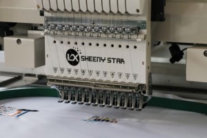 Máquina de bordar plana computarizada de alta velocidad de una cabeza, nueva condición para uso doméstico con motor y componentes de motor. - Product Image 3