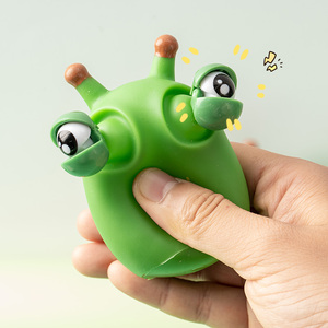 Bán Buôn Dễ Thương Màu Xanh Lá Cây Nhỏ Bug Cảm Giác Căng Thẳng Cứu Trợ Đồ Chơi Mềm Cao Su Mới Lạ Bóng Với Giáo Dục Chức Năng Pvc Chất Liệu Trẻ Em - Product Image 4