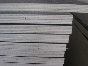 Diseño moderno Okoume madera contrachapada impermeable Triplay <span class=keywords><strong>Maderera</strong></span> con estándares de emisión de formaldehído E1 1 año de garantía - Product Image 4
