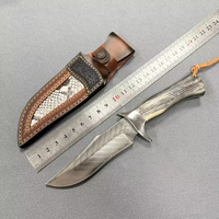 Couteau de camping tactique en acier épais Vg10 manche en bois forgé couteau Bowie à dos droit couteau d'extérieur Edc en acier damas