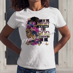 Trasferibile termoadesivo in vinile stampato con design Afro Girl nera, 'I Saw God Working IT Out for Me Now', per magliette da donna - Product Image 3