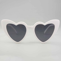 Lunettes de soleil Uv400 dégradées en forme de cœur avec logo personnalisé pour femmes
