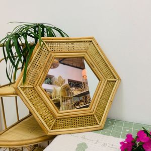 Miroir en rotin Art Déco écologique, coloré jaune et blanc, décoration d'intérieur - Product Image 5