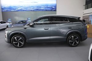 BYD Sea Lion 06 DM-i 205 Pilot Pro Edition รถเอสยูวีขนาดกลาง รุ่นปี 2026 5 ประตู 5 ที่นั่ง - Product Image 4