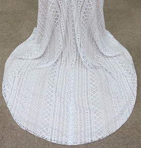 Vestido de Novia Moderno de Encaje <span class=keywords><strong>Chantilly</strong></span> Completo <span class=keywords><strong>con</strong></span> Diseño de Escote en V Profundo y Cola Capilla Larga hasta el Suelo - Product Image 6