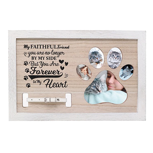 Cornice per <span class=keywords><strong>foto</strong></span> <span class=keywords><strong>con</strong></span> venature del legno personalizzate stampe di zampe di cane simpatia regalo commemorativo personalizzato per la perdita di animali domestici immagine in legno - Product Image 1