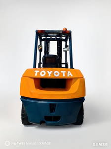 Basso prezzo usato giapponese per Toyota FD50 carrello elevatore Diesel macchinari industriali pesanti usati con basse ore di lavoro - Product Image 3