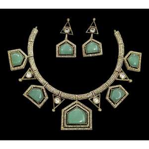 Ensemble de collier ras du cou Kundan lourd de qualité supérieure pour filles femmes AD CZ dos Minakari laiton plaqué or ethnique pour la fête - Product Image 2