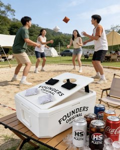 Nevera Portátil de Plástico HS de 35L con Juego de Bean Bag, Caja Refrigeradora para Mantener los Alimentos Frescos, Nevera Rígida con Juegos - Product Image 5