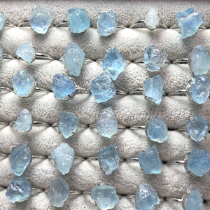Atacado Aquamarine Rough Stone <span class=keywords><strong>Ring</strong></span> Com Cobre Ajuste Cristal Anéis Moda Natural Aquamarine Anel para Mulheres e Homens - Product Image 3
