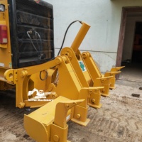 Niveleuse à moteur d'occasion CAT 140K 16T avec moteur puissant et système hydraulique fiable pour la construction routière, le nivellement et les travaux de terrassement